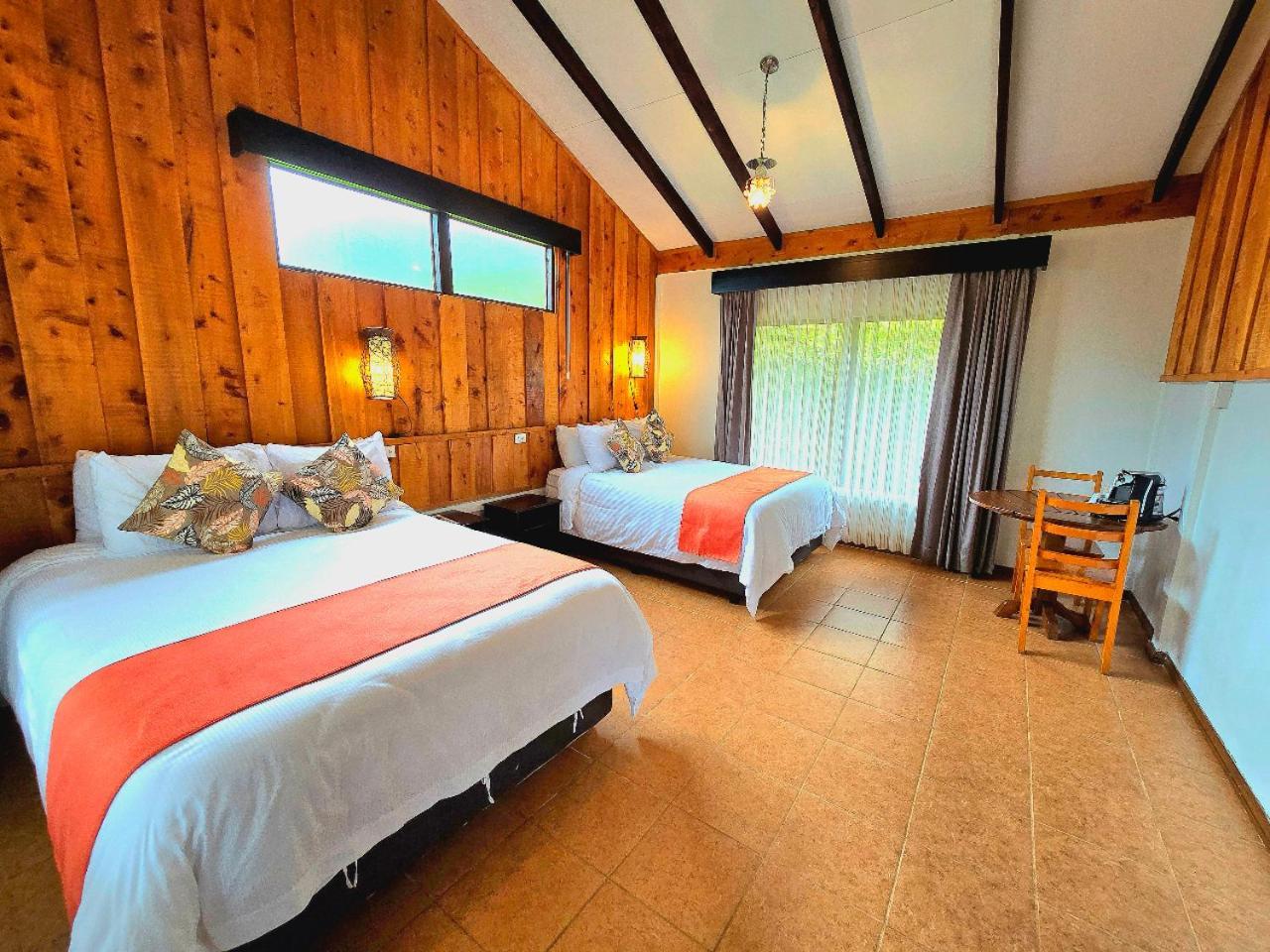 Hotel De Montana Suria San Gerardo de Dota Room photo